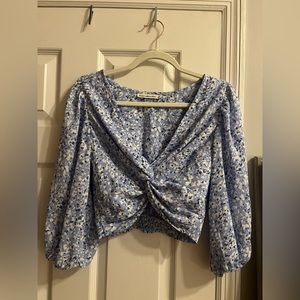 Abercrombie & Fitch Cropped Blouse